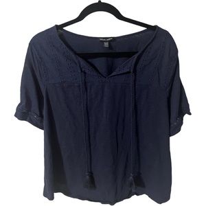 A navy blue Hilary Radley top in XXL